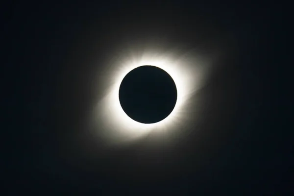 Éclipse Lumineuse Lunaire Sur Fond Noir — Photo