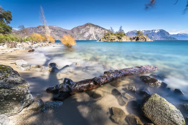 Vue Pittoresque Lac Parmi Les Montagnes Patagonie Amérique Sud Photos De Stock Libres De Droits