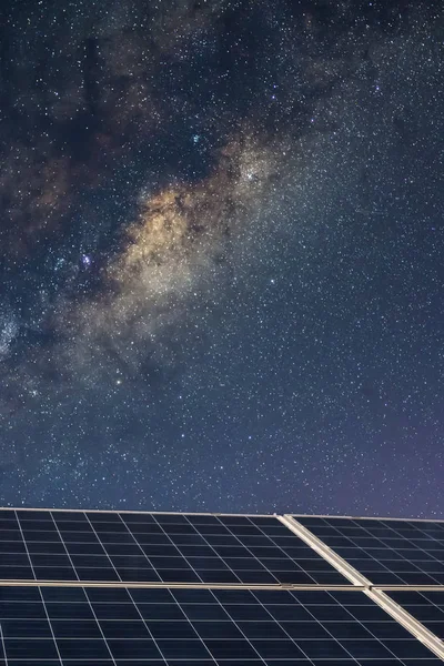 Milchiger Sonnenraum Nachthimmel — Stockfoto