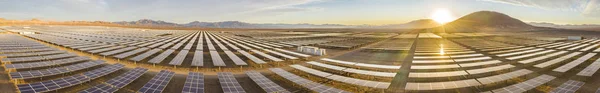 Drohnenaufnahme Eines Solarkraftwerks Über Dem Wüstensand Atacama Chile Nachhaltigkeit Und — Stockfoto
