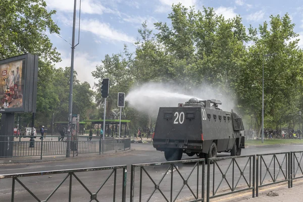 Összecsapások Rendőrség Tüntetők Között Santiago Város Utcáin Legutóbbi 2019 Októberi — Stock Fotó