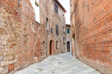 Montepulciano Toskana bölgesindeki tarihi caddelerinden biri