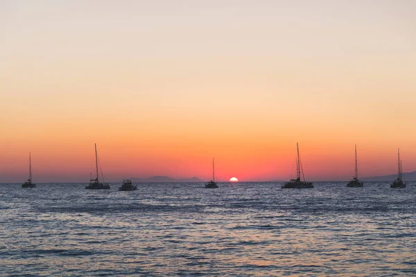 Coucher de soleil sur l'île de Santorin — Photo