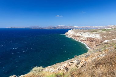 Santorini Adası kıyı şeridi