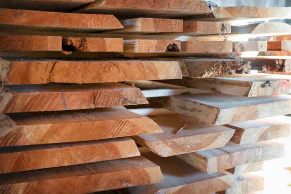 Стопки Деревянных Досок Деревообрабатывающей Мастерской Столярные Работы — стоковое фото