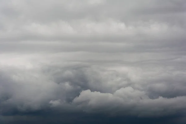 Donkere Storm Wolken Voor Regen — Stockfoto