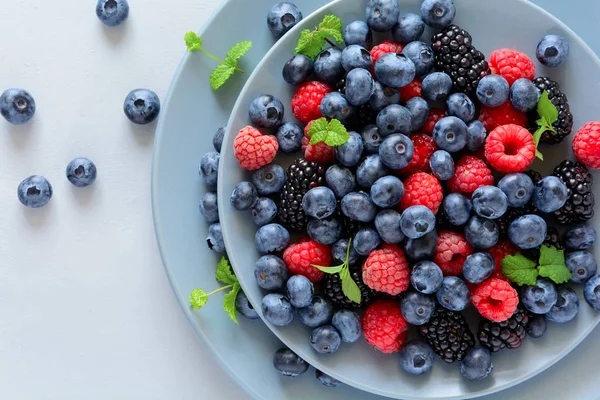 Fruit Salad Blackberry Blueberry Raspberry Mint Leaves Wooden Gray Background — Stock Photo, Image