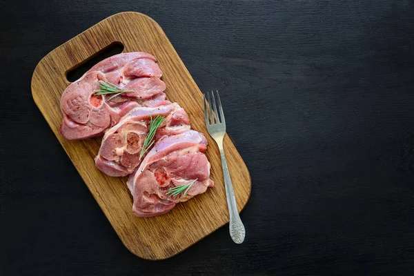 Raw Turkey Steak Meat Bone Wooden Board Background — Stock Photo, Image