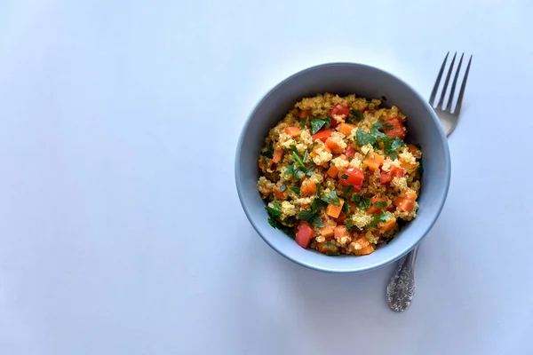 Cuenco Vegano Saludable Con Quinua Calabaza Pimienta Zanahoria Sobre Fondo — Foto de Stock