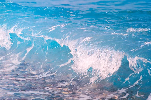 Κύμα Της Γαλάζιας Θάλασσας Καταρρέει Φυσικό Φόντο Σχέδιο Ταξιδίου — Φωτογραφία Αρχείου