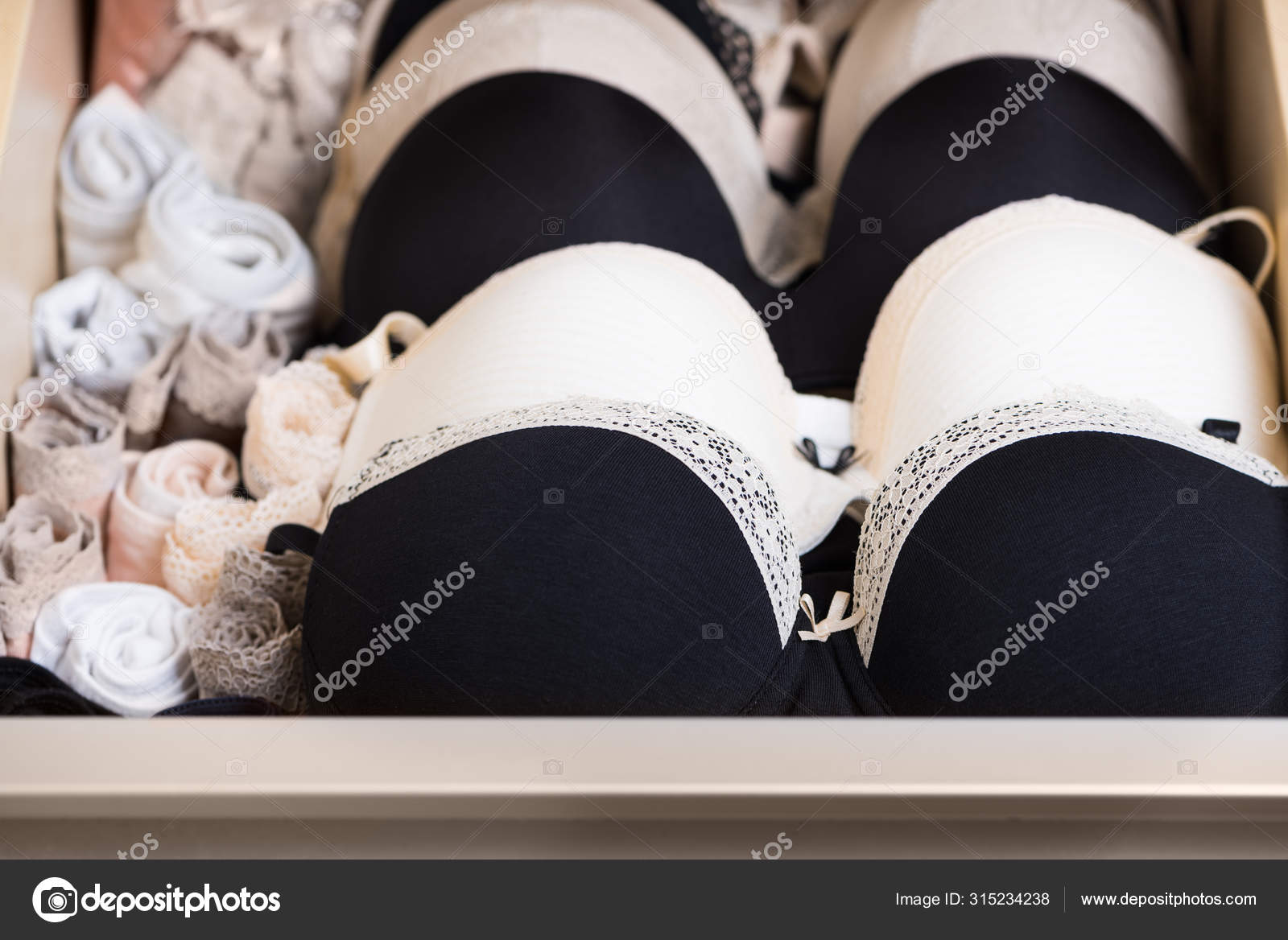 Stylish Lingerie Set Female Underwear Drawers Filled Bra Panties
