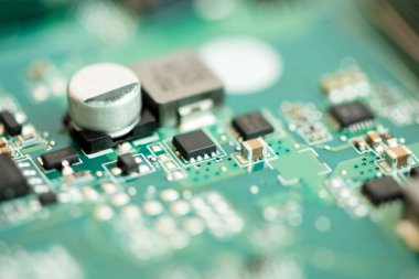 Elektronik devre kartını kapat.