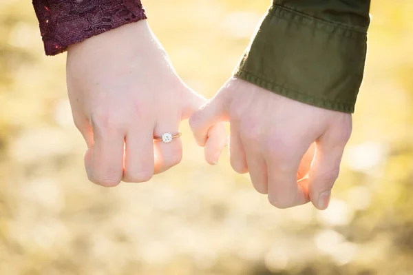 Engaged Man Woman Hold Pinkie Fingers Showing Love — Stock Photo, Image