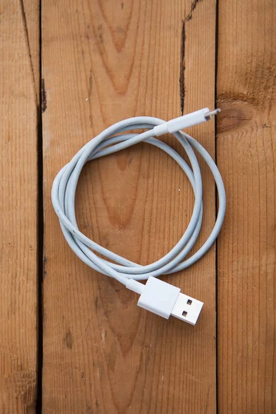 White Usb Cable Wooden Background — Stock Photo, Image