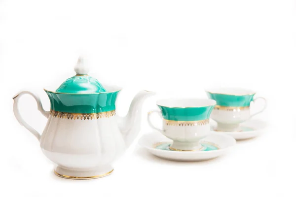 Beyaz arka plan üzerinde yemekleri kümesi. Bardak ve su ısıtıcısı. Hint küme. Beyaz izole