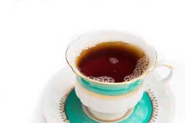 Hint yeşil fincan çay beyaz arka plan üzerinde. Beyaz izole. Hint yemekleri