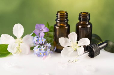 uçucu yağlar ve çiçekler