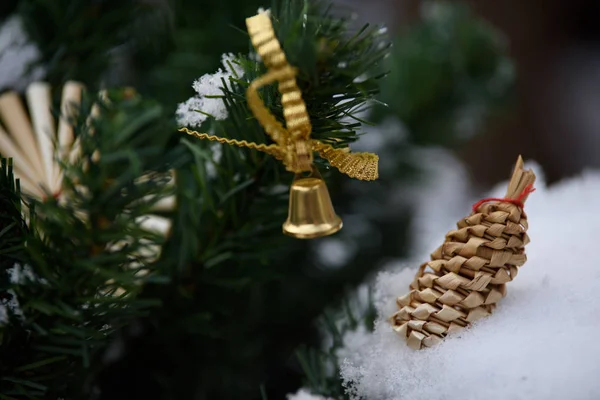 Decorações Natal Bolas Ramos Abeto Fitas Brinquedos Palha Cartões Postais — Fotografia de Stock