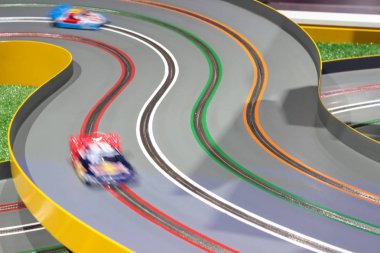 Otomatik, salo yok, otomobil yok.