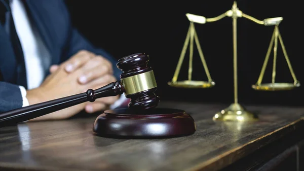 Recht Advies Rechtvaardigheid Rechtsbegrip Mannelijke Counseling Advocaat Notaris Bezig Met — Stockfoto