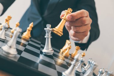 İşadamı liderlik iskambil satranç ve düşünme strateji planlamak kazasında devirmek hakkında karşı takım ve geliştirme çözümlemek için başarılı Corporate.