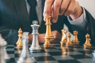 İşadamı liderlik iskambil satranç ve düşünme strateji planlamak kazasında devirmek hakkında karşı takım ve geliştirme çözümlemek için başarılı Corporate.