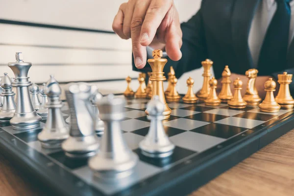 İşadamı liderlik iskambil satranç ve düşünme strateji planlamak kazasında devirmek hakkında karşı takım ve geliştirme çözümlemek için başarılı Corporate.
