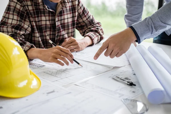 Construction Engineering Architect Discuss Blueprint While Checking Information Drawing Sketching — Stock Photo, Image