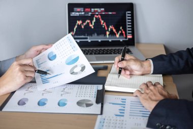 İş Ekip Tartışması yatırım tradi planlama toplantısı