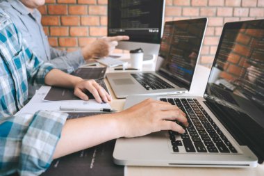 Professional Developer programcı işbirliği toplantısı ekibinin bir