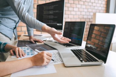 Professional Developer programcı işbirliği toplantısı ve beyin