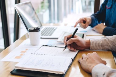 Takım arkadaşları işin birlikte, iş muhabbet wi