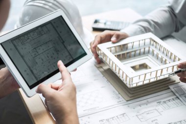 Bir plan tartışmaya mimar veya inşaat mühendislik ve