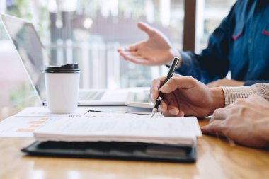 Takım arkadaşları işin birlikte, iş muhabbet wi