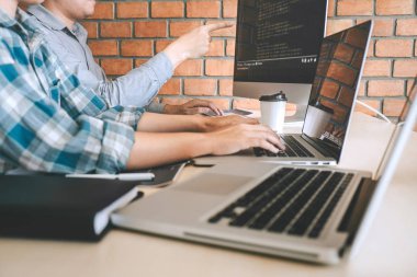 Professional Developer programcı işbirliği toplantısı ve beyin