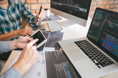 Professional Developer programcı işbirliği toplantısı ekibinin bir