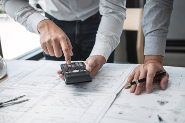 Bir plan tartışmaya mimar veya inşaat mühendislik ve