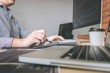 Yazılım Web sitesi des çalışma Professional Developer programcı