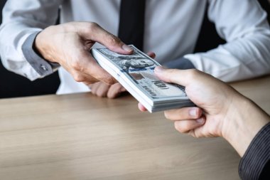 Dürüst olmayan iş yasadışı para, işadamı aldım hile