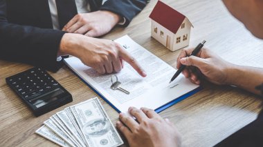 Emlakçı broker ulaşmak sözleşme formu için istemci agreem imzalama