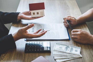 Emlakçı Broker ulaşmak sözleşme formu ve sunum Clie için