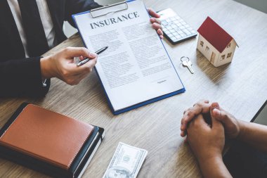 Emlakçı broker ulaşmak sözleşme formu için istemci agreem imzalama