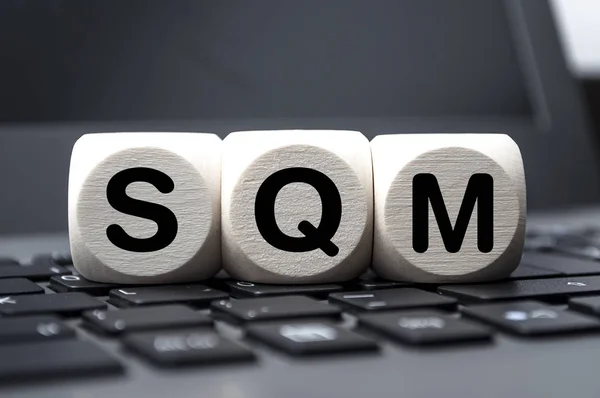 Cubos Dados Con Sqm Service Quality Management —  Fotos de Stock