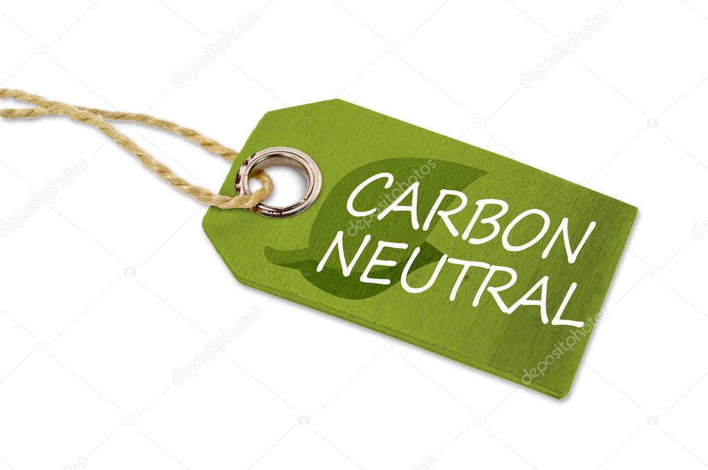 Wooden hang tag with leafs and carbon neutral