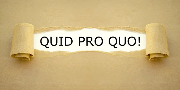 布朗文书工作中的拉丁短语 Quid Pro Quo 的意思是 互惠互利 — 图库照片