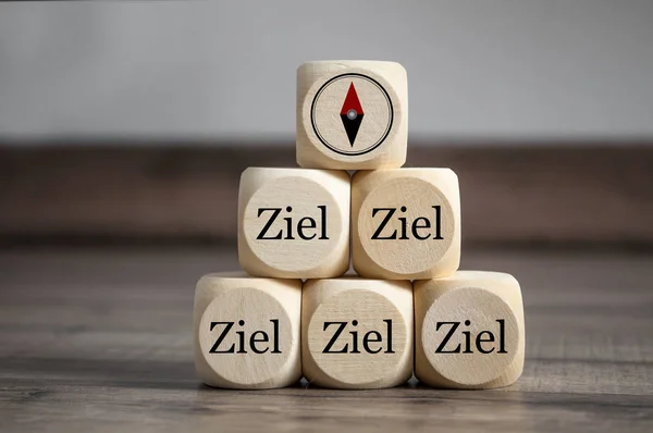 Кубики Кубики Німецьким Словом Мети Або Цілі Зєль Іконовим Компасом — стокове фото
