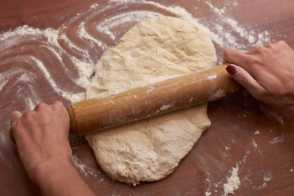 El hamur yemek vardır