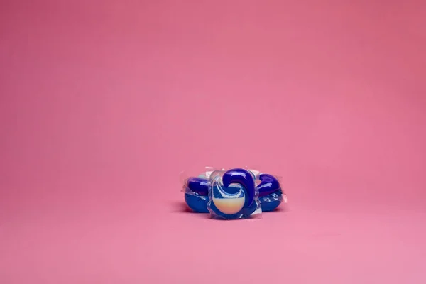 Jel kapsül ile deterjan kutusuna 