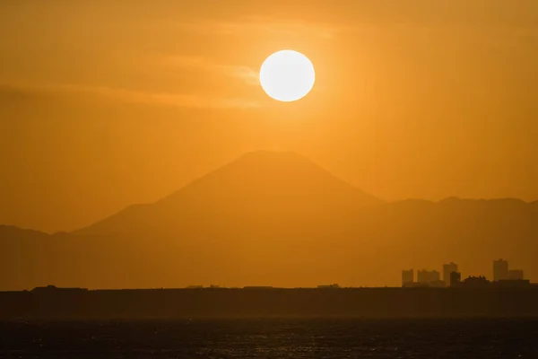 Diamond Fuji Visa Den Nedgående Solen Träffa Toppen Fuji — Stockfoto