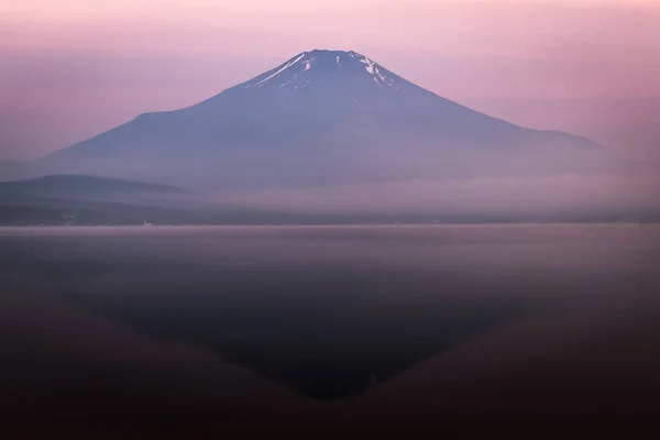 Berget Fuji Med Reflektion Sjön Yamanakako Morgon — Stockfoto